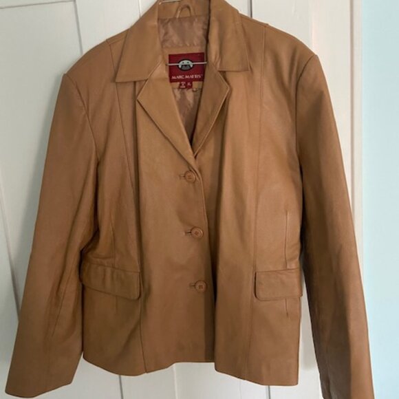 Women's Leather Jacket - Picture 1 of 2